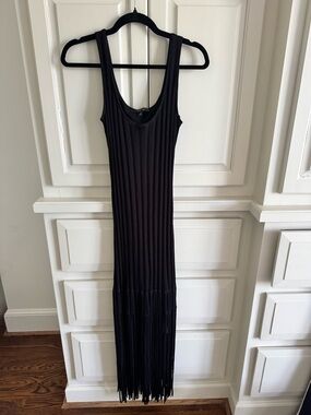 Sleeveless Black Ribbed Maxi Dress with Fringe Hem